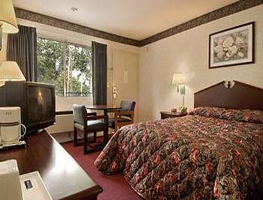 High Point Arcadia Inn Habitación foto